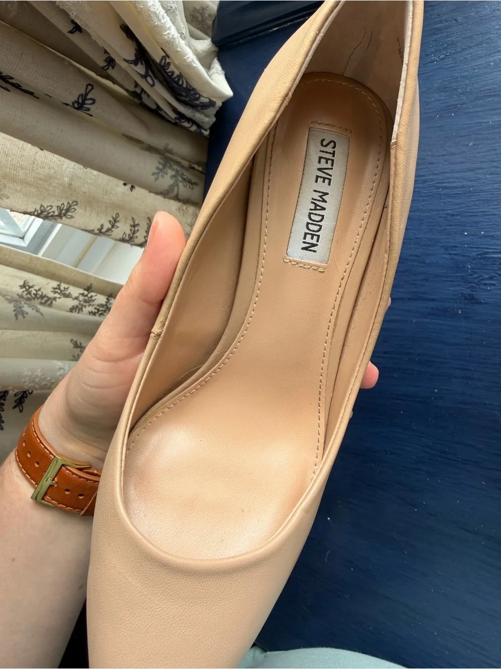 Steve Madden Noir Beige Pointed-Toe Pumps - Size 8